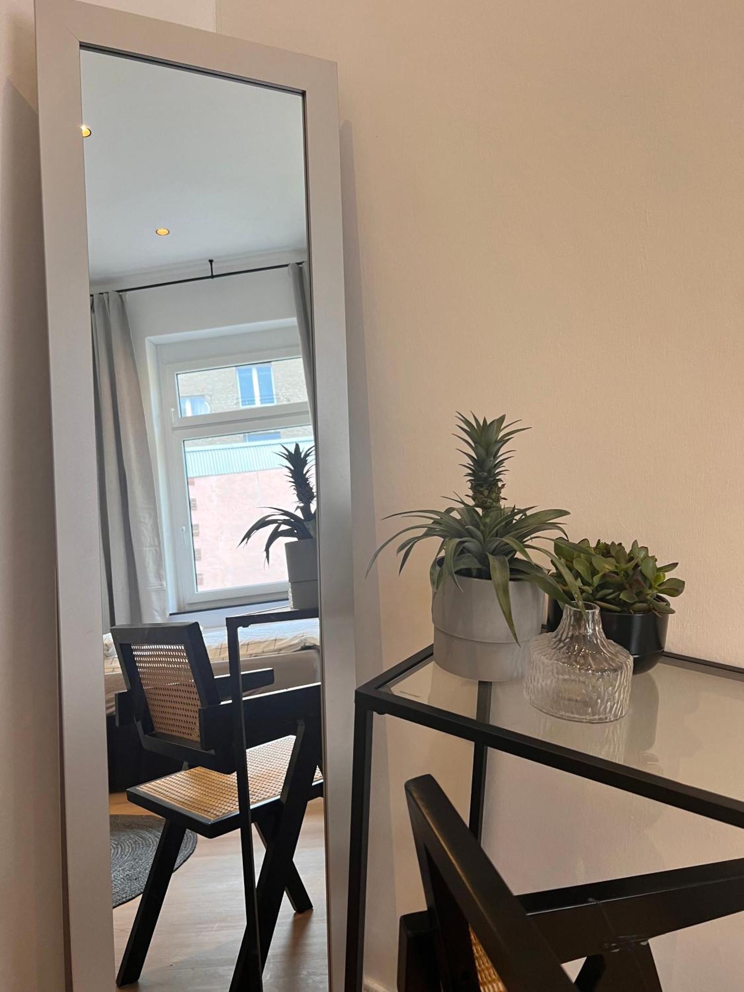 Modern Stay I Cosy & Central Apartments Κόμπλεντς Εξωτερικό φωτογραφία