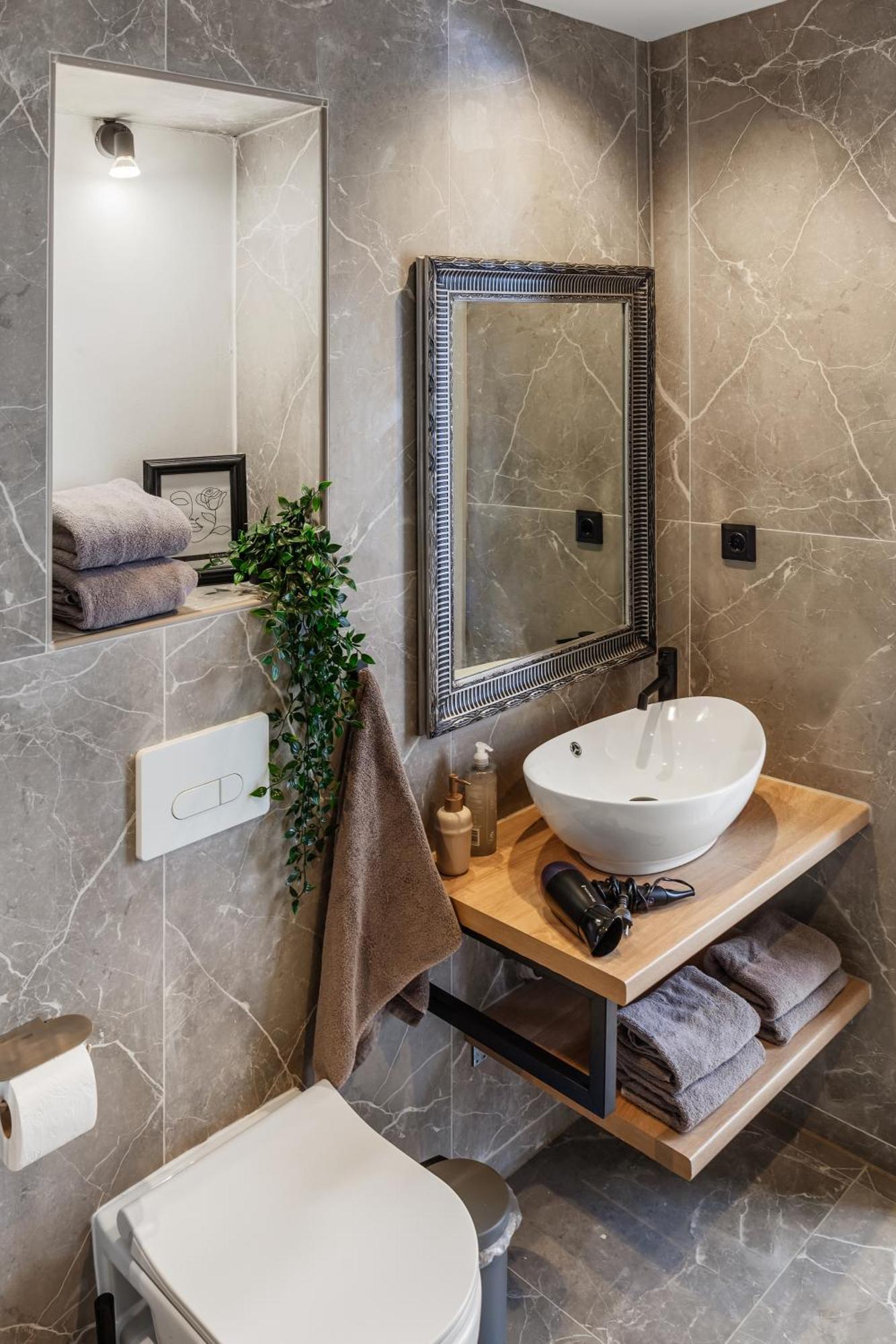 Modern Stay I Cosy & Central Apartments Κόμπλεντς Εξωτερικό φωτογραφία