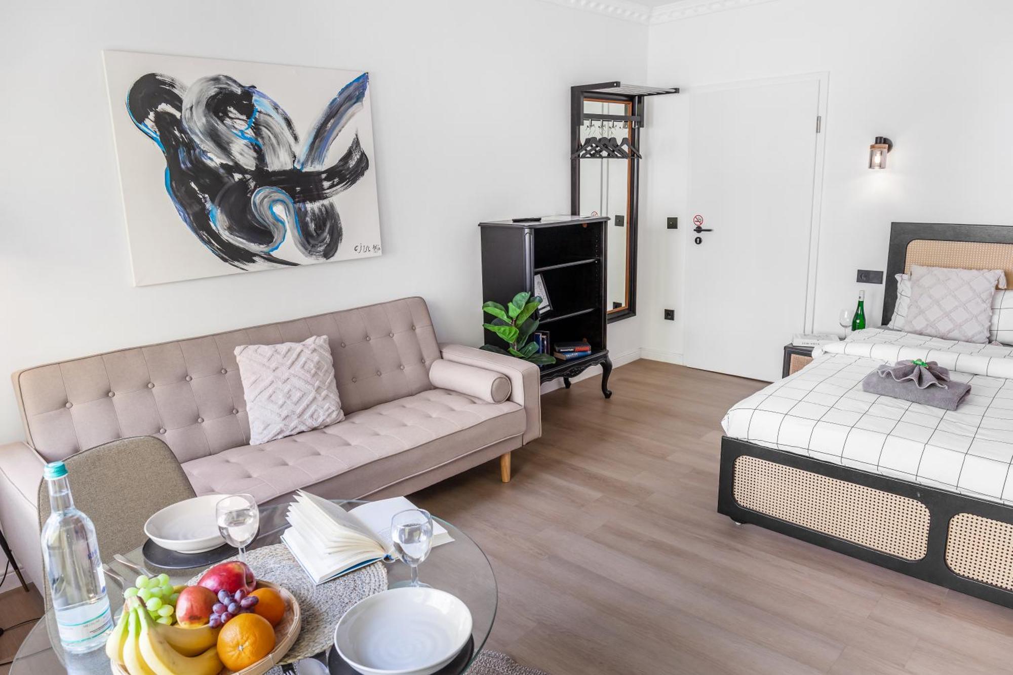 Modern Stay I Cosy & Central Apartments Κόμπλεντς Εξωτερικό φωτογραφία